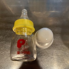 果汁用　哺乳瓶