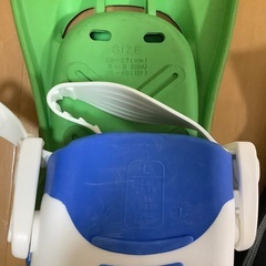 ライフジャケットシュノーケルフィンアクアスコープフィンソックスの画像