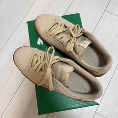 PUMA スニーカーの画像