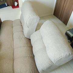 段階式リクライニング  （フラットにもなります）2人がけソファー 近場でしたらお届けさせて頂きます✨️の画像