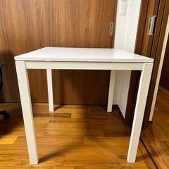 ダイニングテーブル