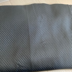再募集！グレーのカーテン2セットの画像