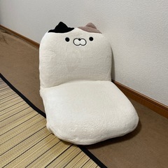 猫座椅子　小さめ　リクライニング付き