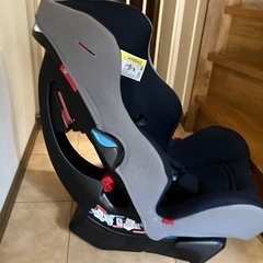 チャイルドシート　コンビ　ウィゴーロングシリーズの画像