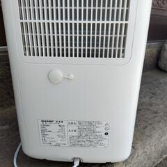 シャープ　除湿機　CVｰJ71ｰW　2020年製　状態きれい動作していますの画像
