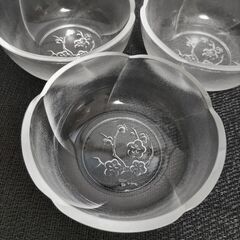 安達瞳子 紅梅クリスタルガラス「小鉢×3＆小皿×2」５点セットの画像