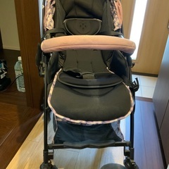 ベビーカーです。