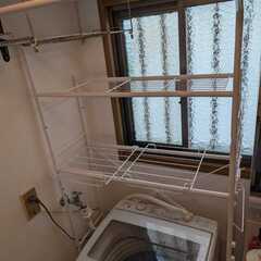 【無料でお譲りします】ニトリ 洗濯機ラック（突っ張り式）