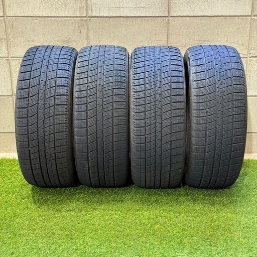 中古タイヤ215/50R17コンチネンタル4本セット レヴォーグ