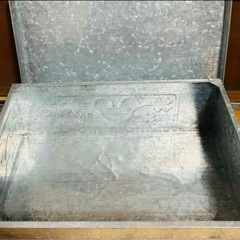 昭和レトロ　ブリキ衣装ケースの画像