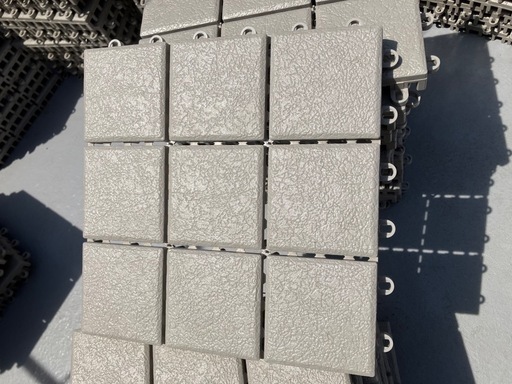 セキスイ クレガーレ システムデッキ cregare プラスチック P5タイル  300mm×300mm×28mm 171枚　バルコニ