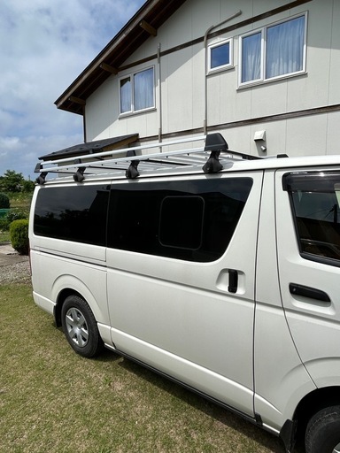 値下げ　ハイエース用　トヨタ純正キャリア　リアラダーセット