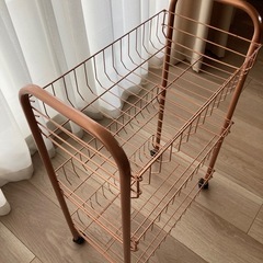 キャスター付ワゴン3段　Metaltexの画像