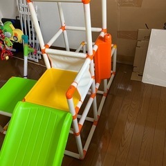 幼児用室内遊具（滑り台）の画像