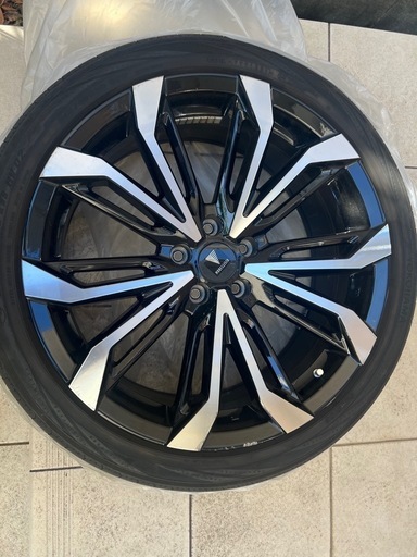 アルファード　ヴェルファイア　モデリスタ20インチアルミ