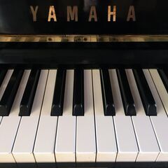 YAMAHA アップライトピアノ 88鍵 黒 U1Gの画像