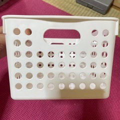 ケース 入れ物の画像