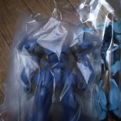 組み立て済みのガンプラの画像