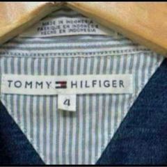トミーヒルフィガー　デニムシャツ　長袖　薄手　s レディース　古着　ヴィンテージ
の画像
