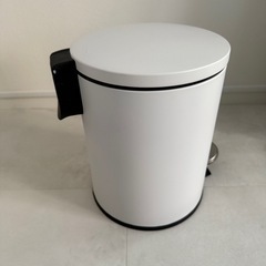 Francfranc ゴミ箱 5L ホワイト の画像