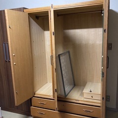 クローゼット（3枚扉）　横120×高さ180×奥行60cmの画像