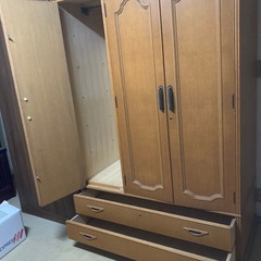 クローゼット（3枚扉）　横120×高さ180×奥行60cmの画像