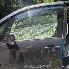デリカD5純正サンシェードの画像