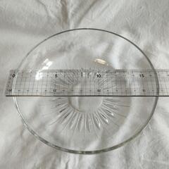ガラス製の容器　ボウル　4個セットの画像