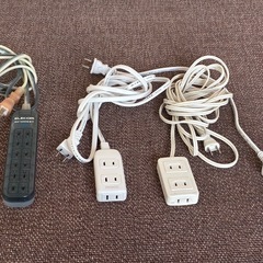 【まとめ売り】電源タップ　40cm、2m、2.5m、4.5mの画像