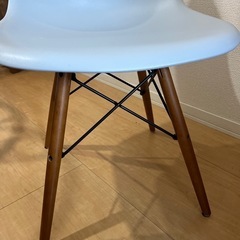 イームズ リプロダクト チェア　グレーの画像