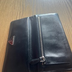 PRADAの長財布、決まりました、たくさんのご応募頂きましてありがとうございました。の画像