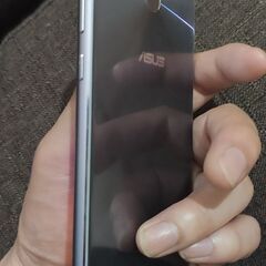 Asus Zenfone 5z SIMフリーの画像