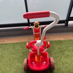 アンパンマン三輪車の画像