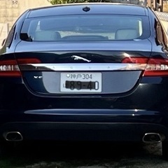 中古車　ジャガーXF 紺色　車検残1年3ヶ月以上の画像
