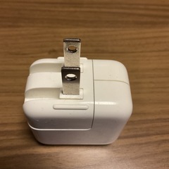 アップル純正　 充電機器10W  の画像