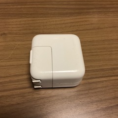 アップル純正　 充電機器10W  の画像