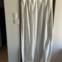 ニトリ レースカーテン ラインシルバーラメ 長