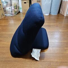 枕にもなる背もたれイスの画像
