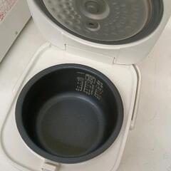 0628-073 IRISOHYAMAジャー炊飯器3合 極厚火釜18年製の画像