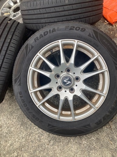 予定者決まり 205/60R16
