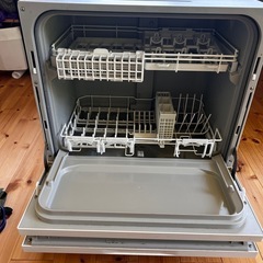 Panasonic 電気食器洗い乾燥機　NP-TA4-W（2021年）　【販売中】の画像