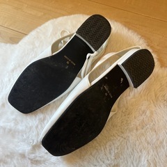 フラットサンダルの画像