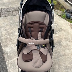 アプリカ ベビーカーの画像