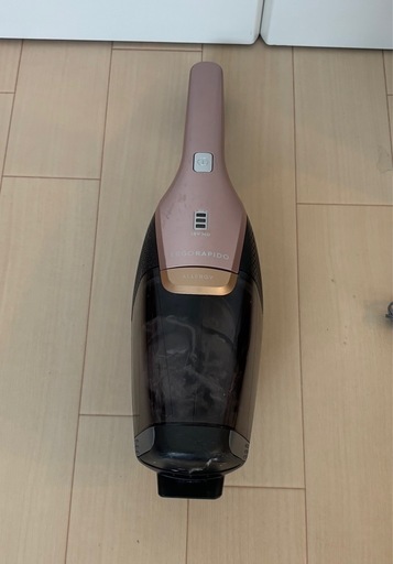 コードレス掃除機Electrolux ジャンク (なべ) みどりのの生活
