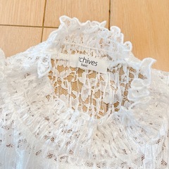 美品アルシーヴ　レースカットソーの画像