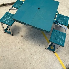 キャンプ　BBQ レジャー　折りたたみテーブルの画像