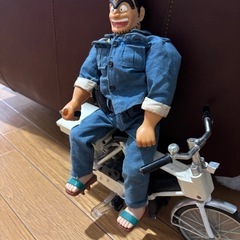 両津勘吉自転車に乗ったり降りたり出来るフィギュアの画像