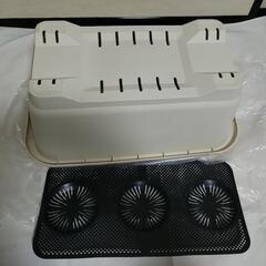 値下げしました　プラスチックプランターの画像