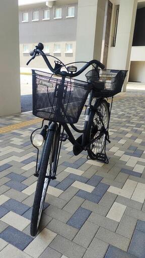 黒いシティサイクル 前カゴ・リアライト付き名古屋市千種区での