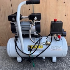 オイルレスコンプレッサー 100v 使用頻度極めて少ない　